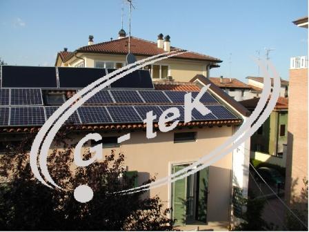 impianto Fotovoltaico medio con pannelli solari per riscaldamento acqua. un gran risparmio sui consumi di gas ed elettricit.
